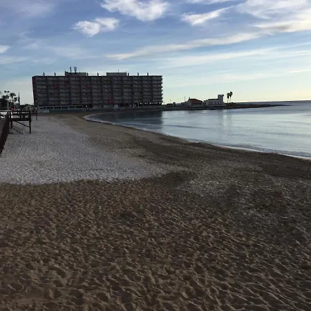 Gran Piso En La Playa Con Vistas Al Mar Apartment *
